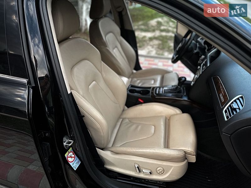 Седан Audi A4 2013 в Дніпрі