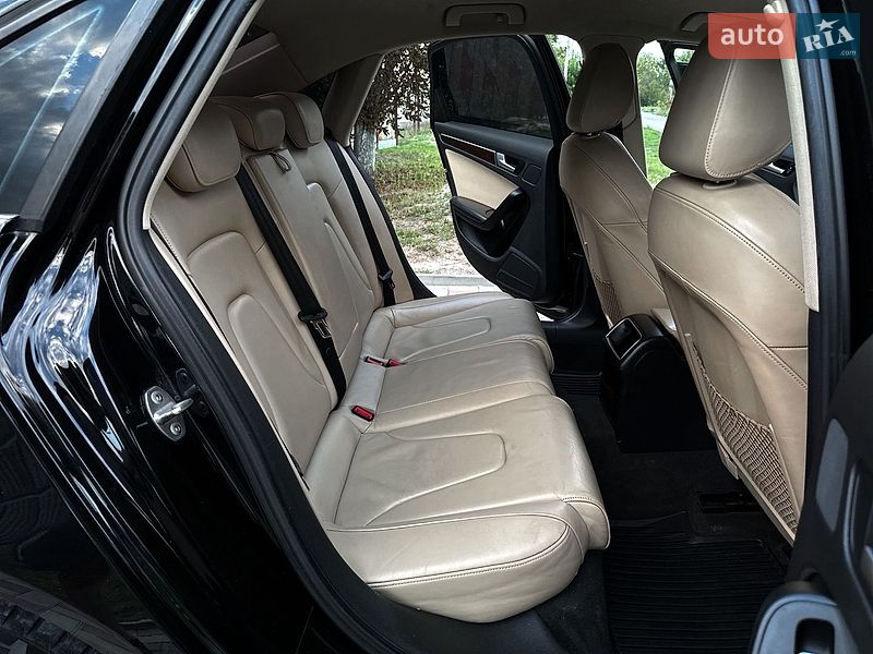 Седан Audi A4 2013 в Дніпрі