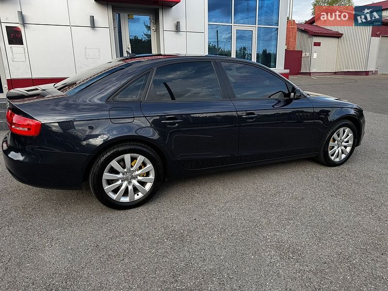 Седан Audi A4 2012 в Чернігові фото 3 Седан Audi A4 2012 в Чернігові