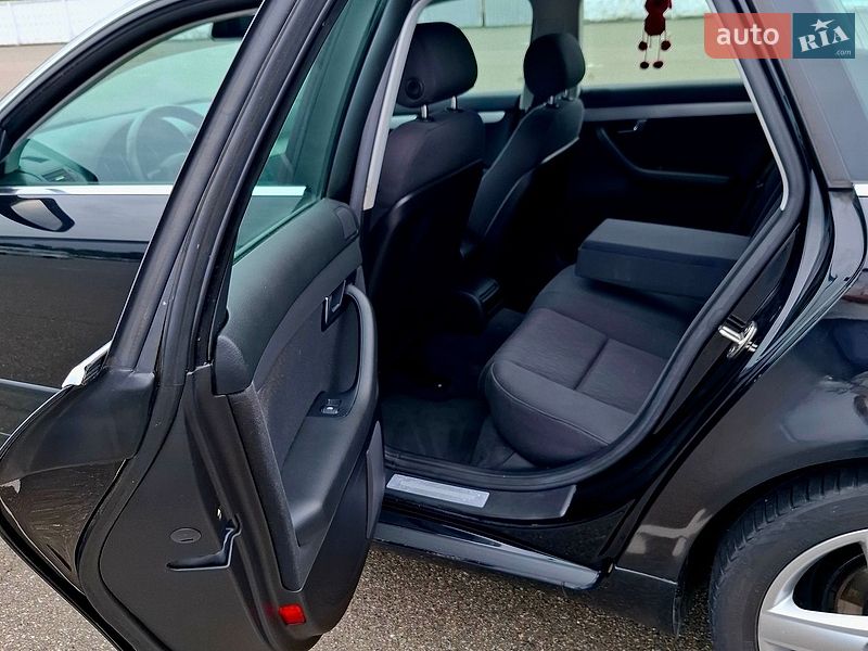 Универсал Audi A4 2008 в Киеве