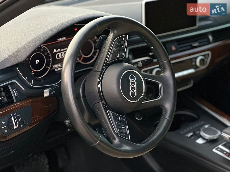 Седан Audi A4 2017 в Рівному