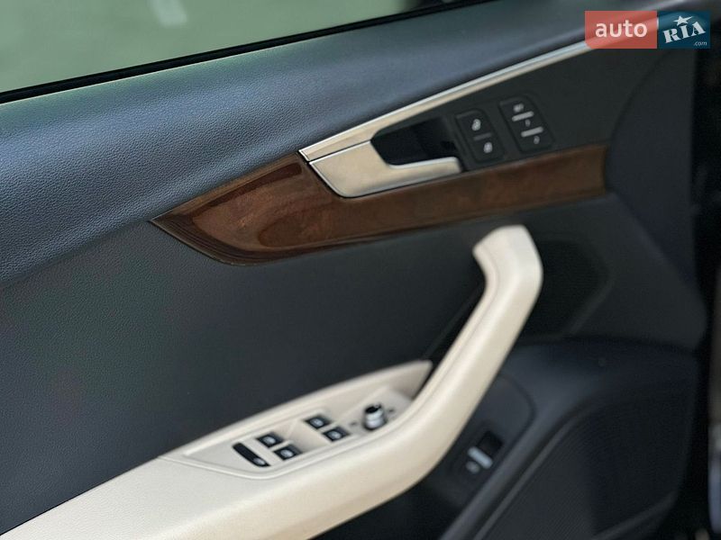 Седан Audi A4 2017 в Рівному