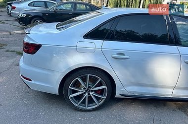 Седан Audi A4 2018 в Києві
