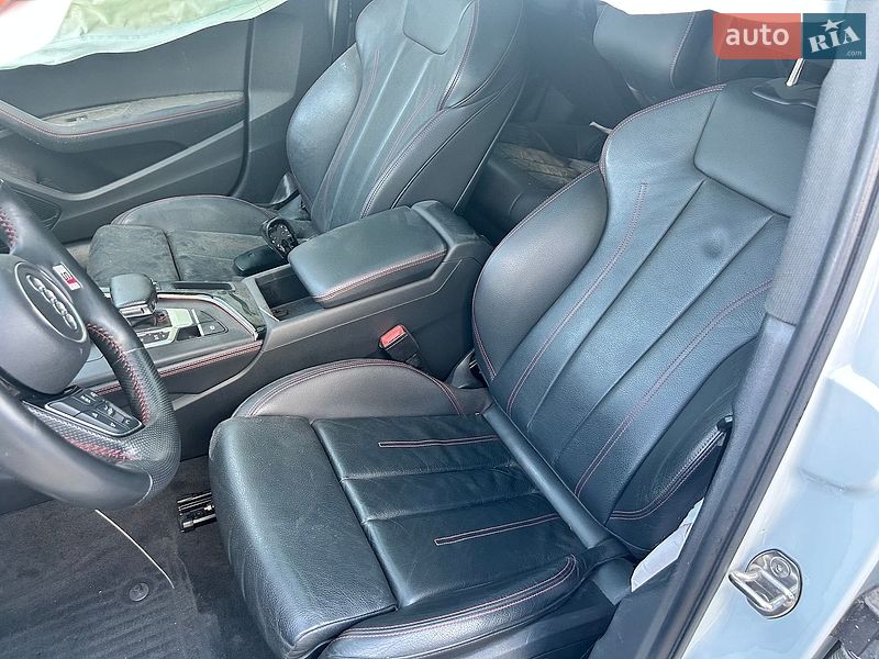 Седан Audi A4 2018 в Києві