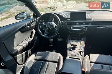 Седан Audi A4 2018 в Києві