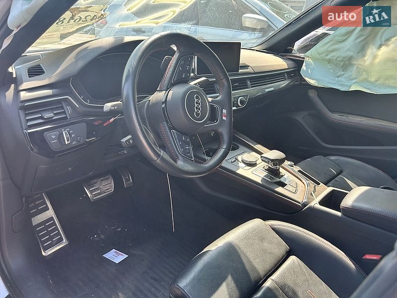 Седан Audi A4 2018 в Києві