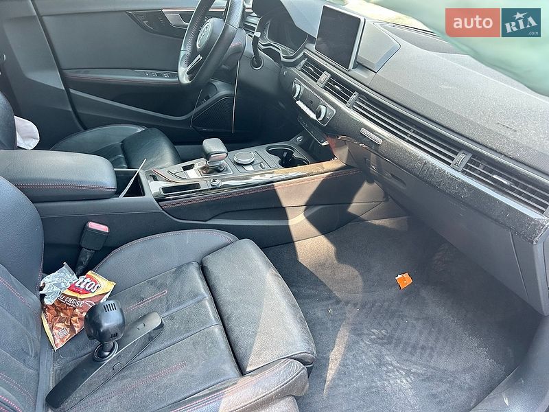 Седан Audi A4 2018 в Києві