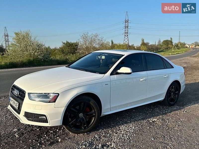 Седан Audi A4 2015 в Одесі