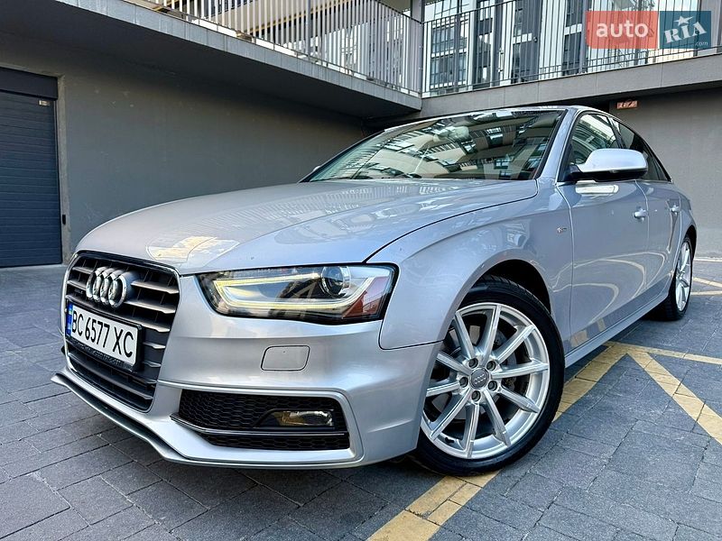 Седан Audi A4 2015 в Львове