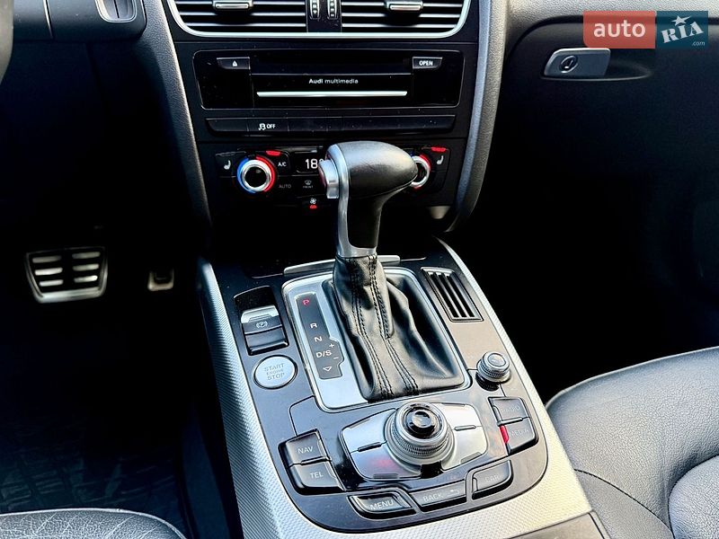 Седан Audi A4 2015 в Львове