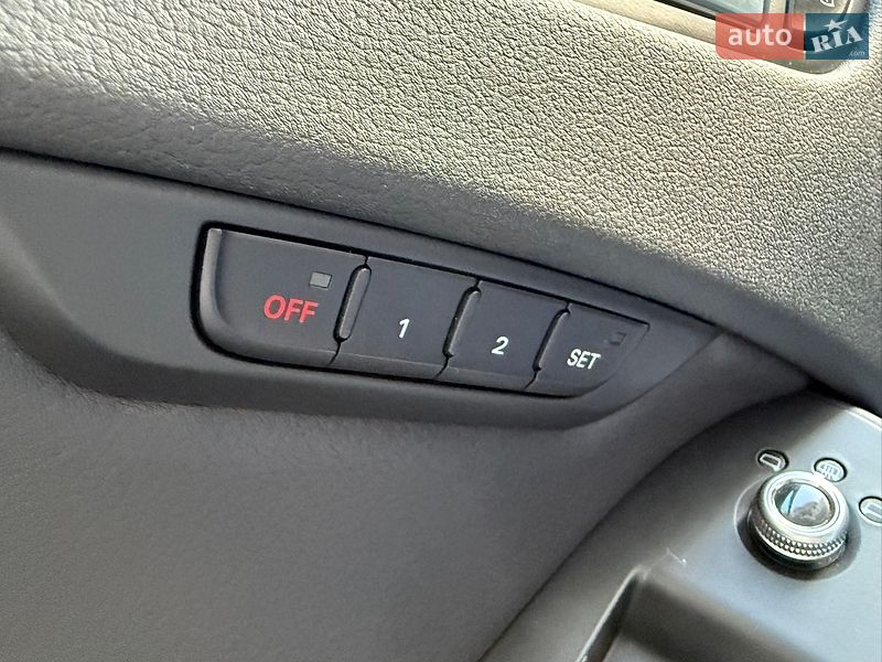 Седан Audi A4 2015 в Львове
