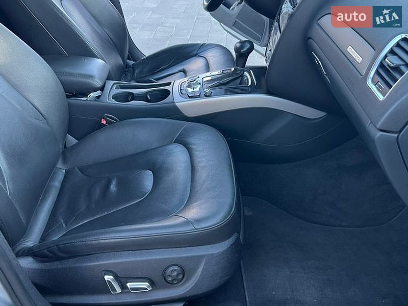 Седан Audi A4 2012 в Сумах