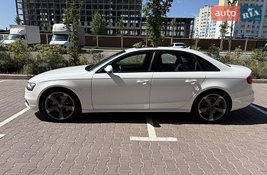 Седан Audi A4 2015 в Киеве