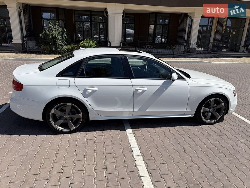 Седан Audi A4 2015 в Киеве