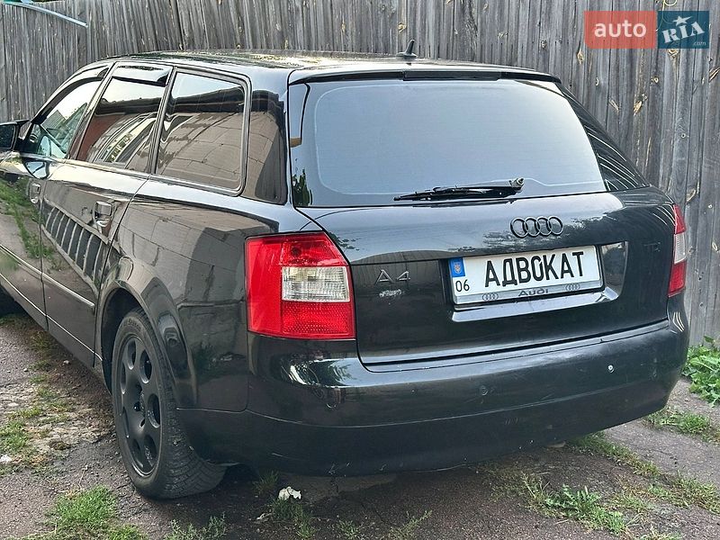Универсал Audi A4 2002 в Коростене