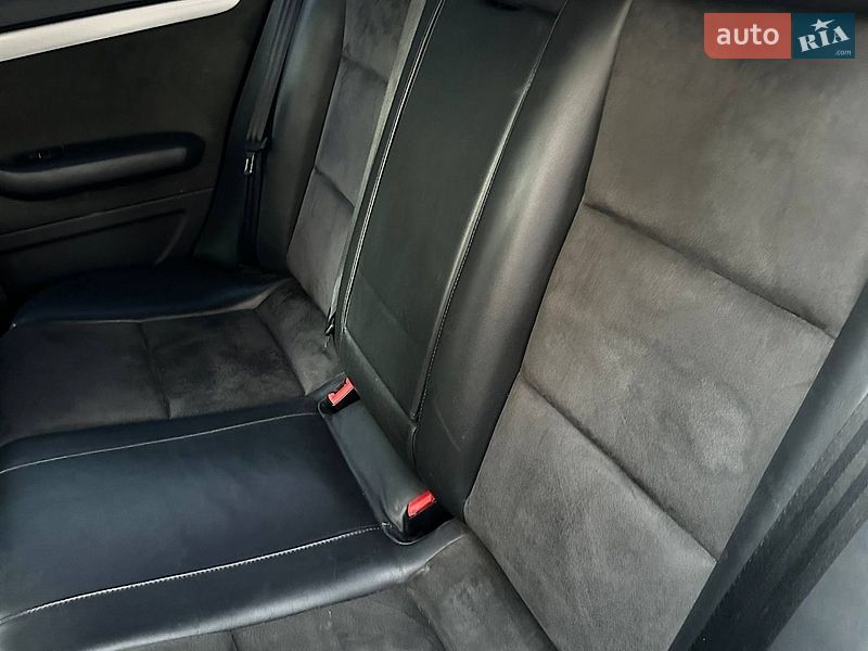 Универсал Audi A4 2002 в Коростене