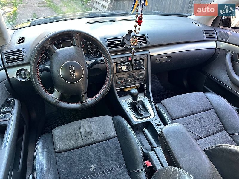 Универсал Audi A4 2002 в Коростене