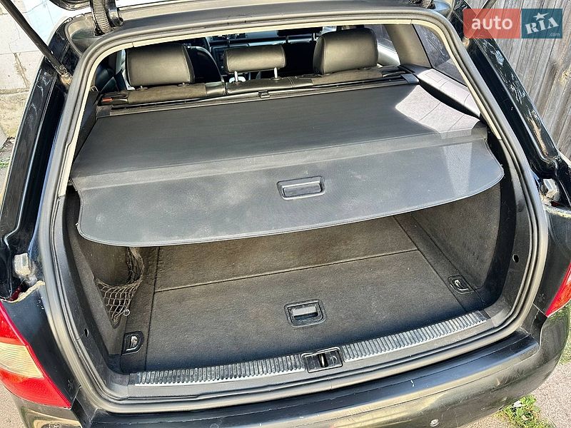 Универсал Audi A4 2002 в Коростене