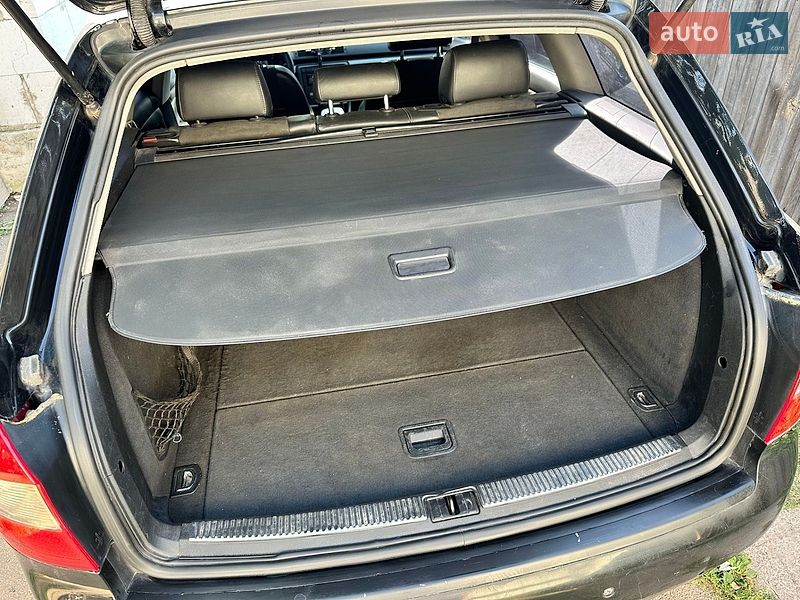 Универсал Audi A4 2002 в Коростене