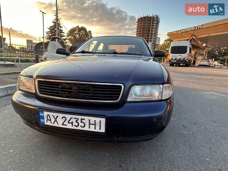 Седан Audi A4 1995 в Харкові