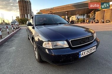 Седан Audi A4 1995 в Харкові