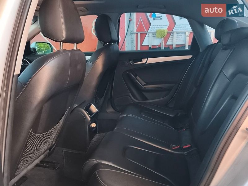 Седан Audi A4 2013 в Києві