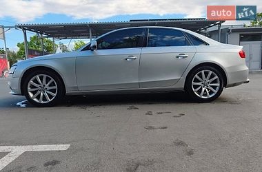 Седан Audi A4 2013 в Києві