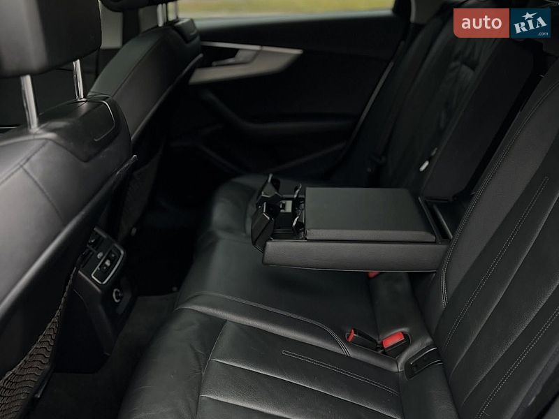 Седан Audi A4 2016 в Виннице