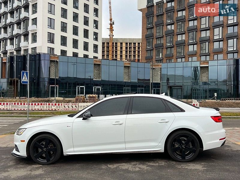 Седан Audi A4 2016 в Виннице