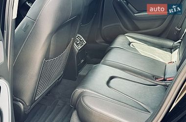 Седан Audi A4 2015 в Львові