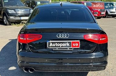 Седан Audi A4 2015 в Вінниці