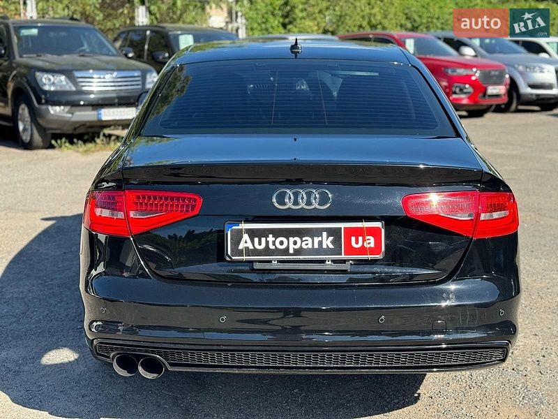 Седан Audi A4 2015 в Вінниці