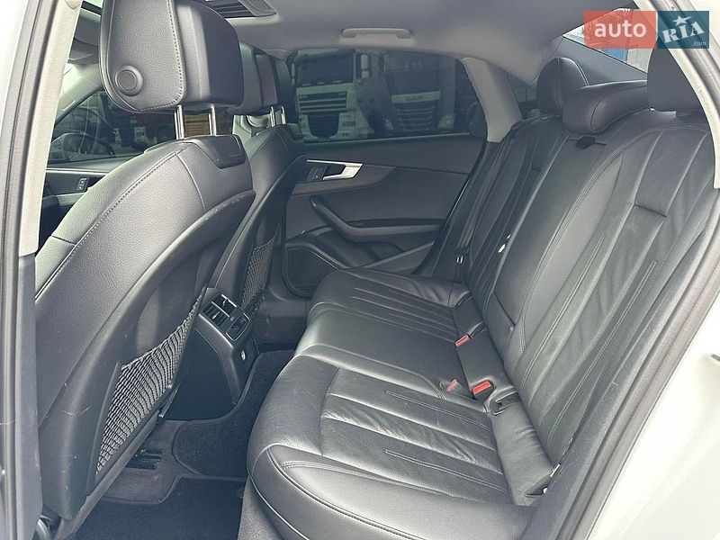 Седан Audi A4 2018 в Вінниці