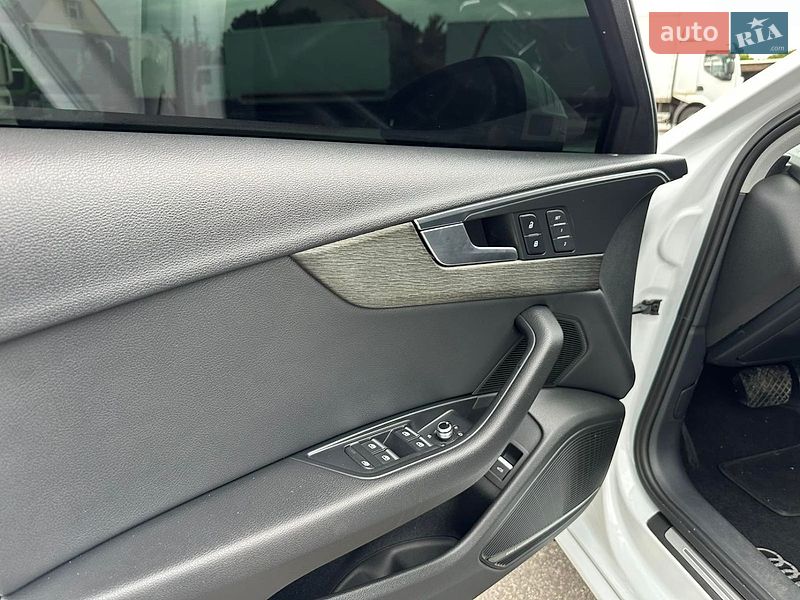 Седан Audi A4 2018 в Вінниці