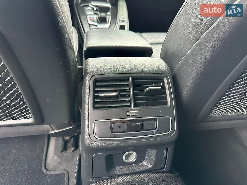 Седан Audi A4 2018 в Вінниці