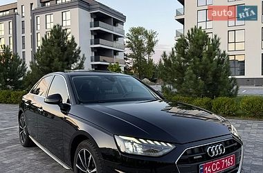 Седан Audi A4 2021 в Мукачевому