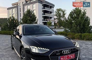 Седан Audi A4 2021 в Мукачевому