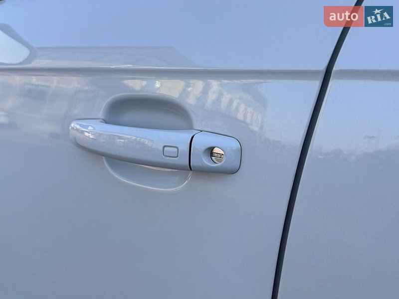 Седан Audi A4 2013 в Вінниці