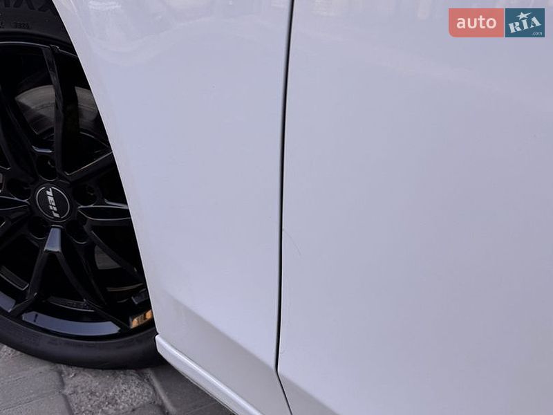 Седан Audi A4 2013 в Вінниці