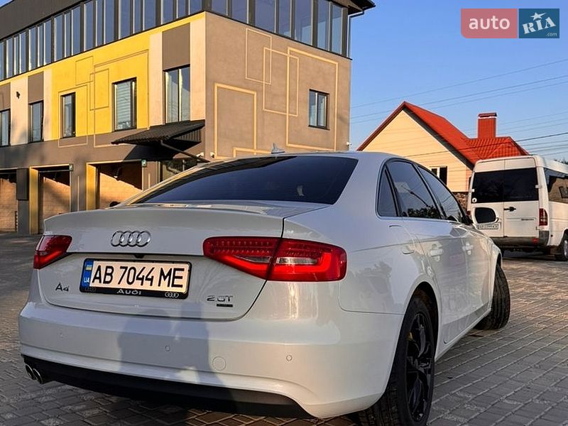 Седан Audi A4 2013 в Вінниці