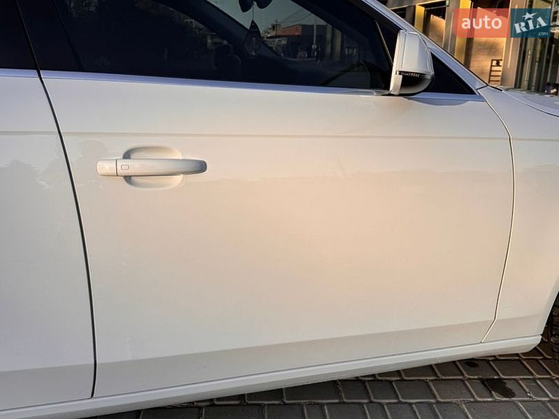 Седан Audi A4 2013 в Вінниці