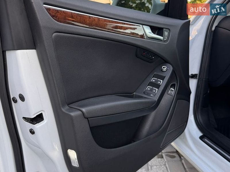 Седан Audi A4 2013 в Вінниці