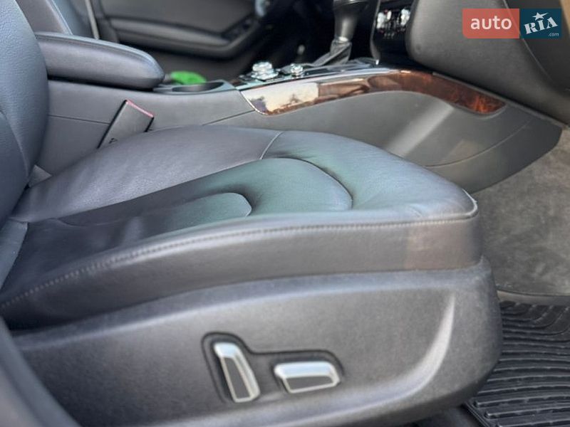 Седан Audi A4 2013 в Вінниці