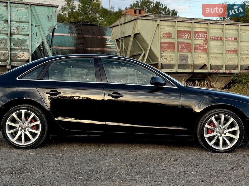 Седан Audi A4 2012 в Тернополе