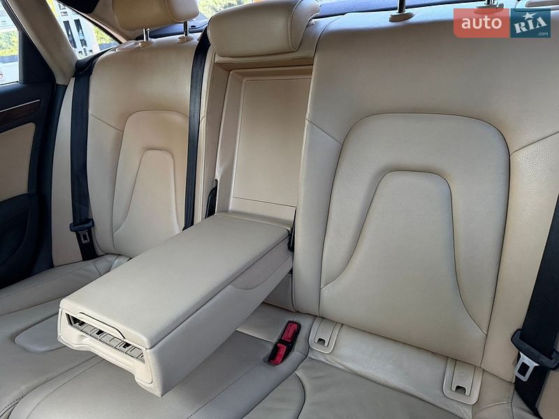 Седан Audi A4 2013 в Дніпрі