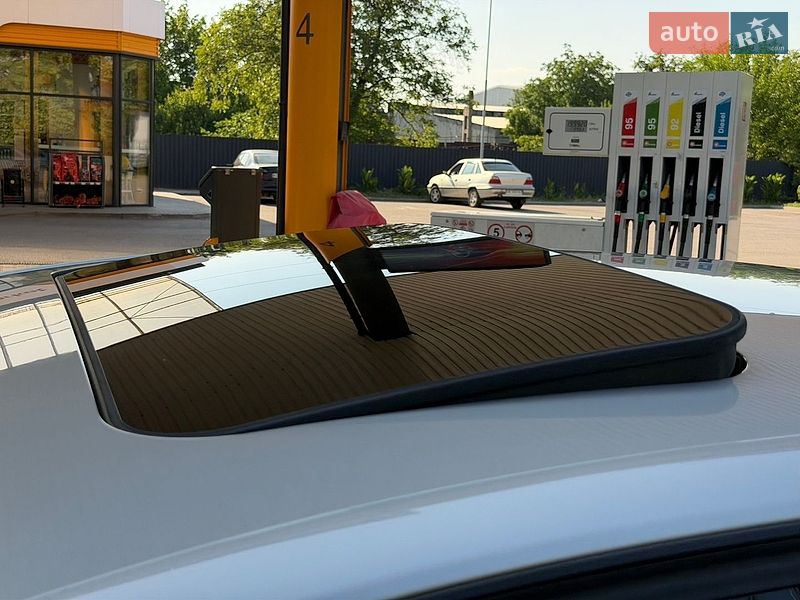Седан Audi A4 2013 в Дніпрі
