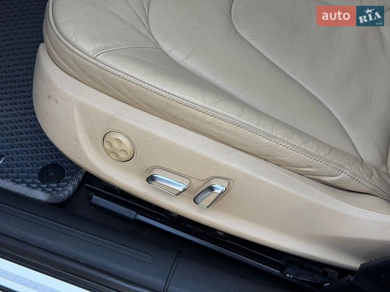 Седан Audi A4 2013 в Дніпрі