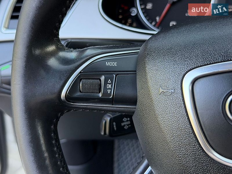 Седан Audi A4 2013 в Дніпрі