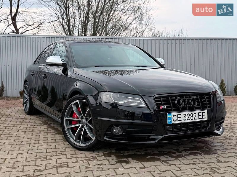 Седан Audi A4 2010 в Чернівцях