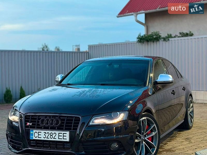 Седан Audi A4 2010 в Чернівцях